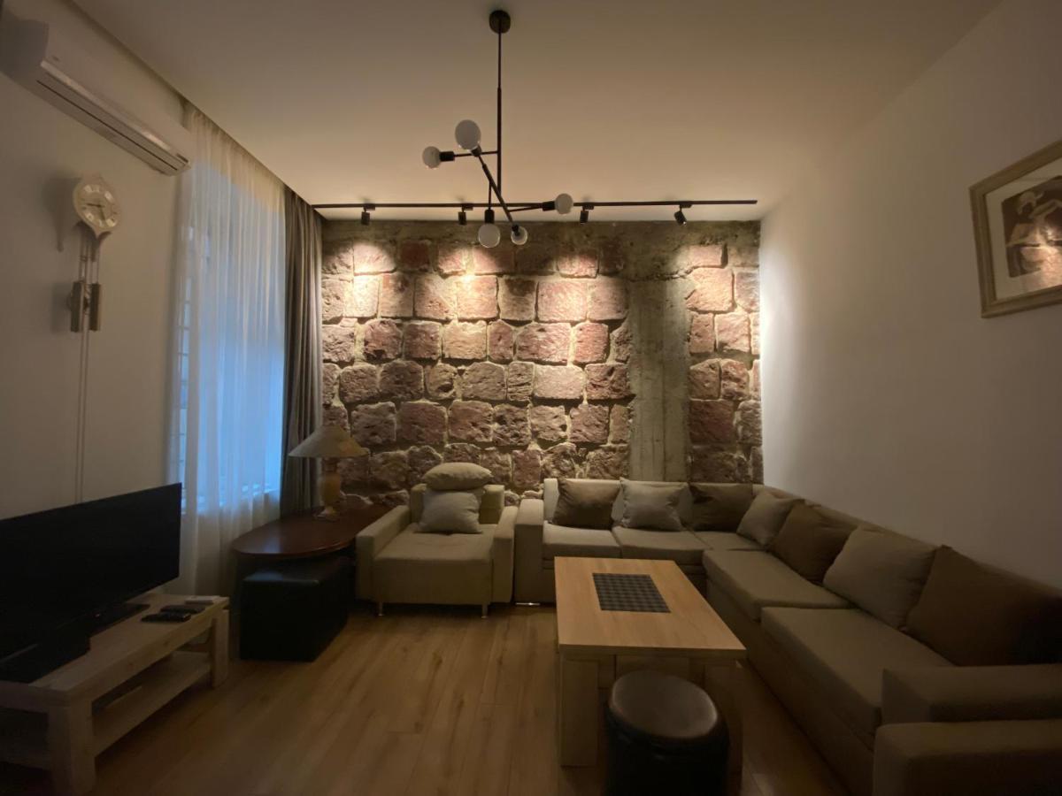 Nice Loft On Uznadze Street Tbilissi Extérieur photo